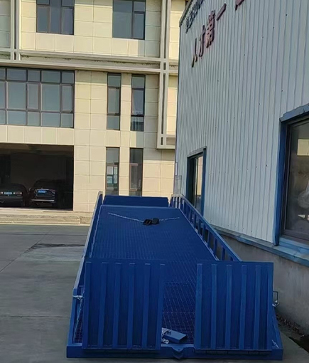 移动式登车桥