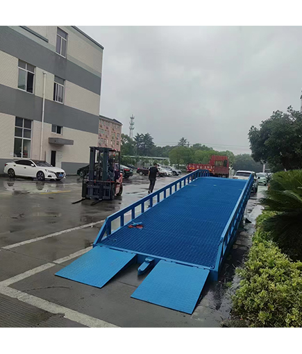 移动式登车桥
